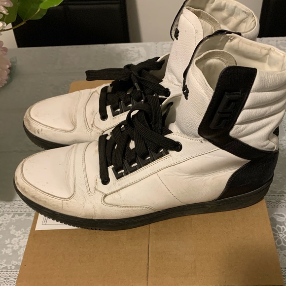 Versace high top logo sneakers - Picture 3 of 7